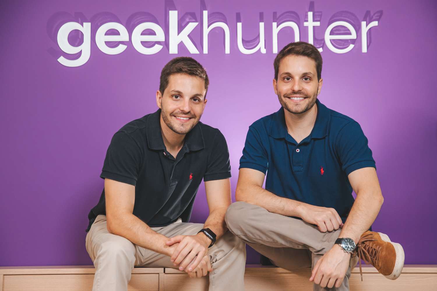 GeekHunter was founded in Florianópolis (SC) in 2015 by twin brothers Tomás and Celso Ferrari.